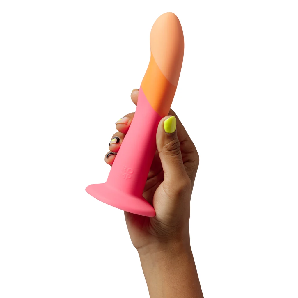 ROMP Dizi Curved Silicone Dildo | Harness Compatible & Waterproof - Image 3